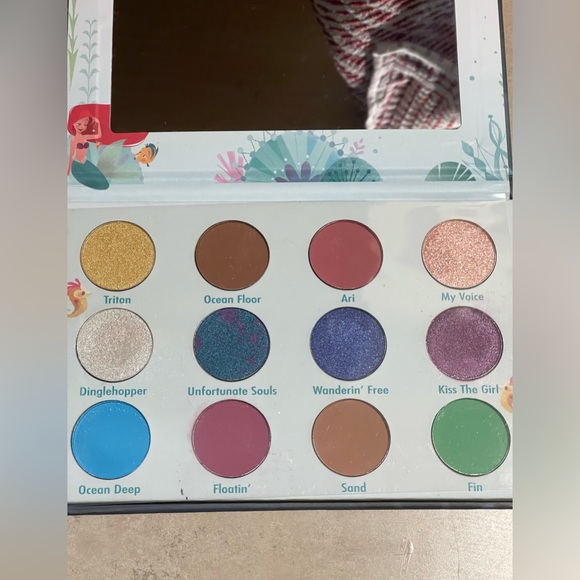 SOLD Disney’s The Little Mermaid Eyeshadow Pallet - Picture 7 of 8